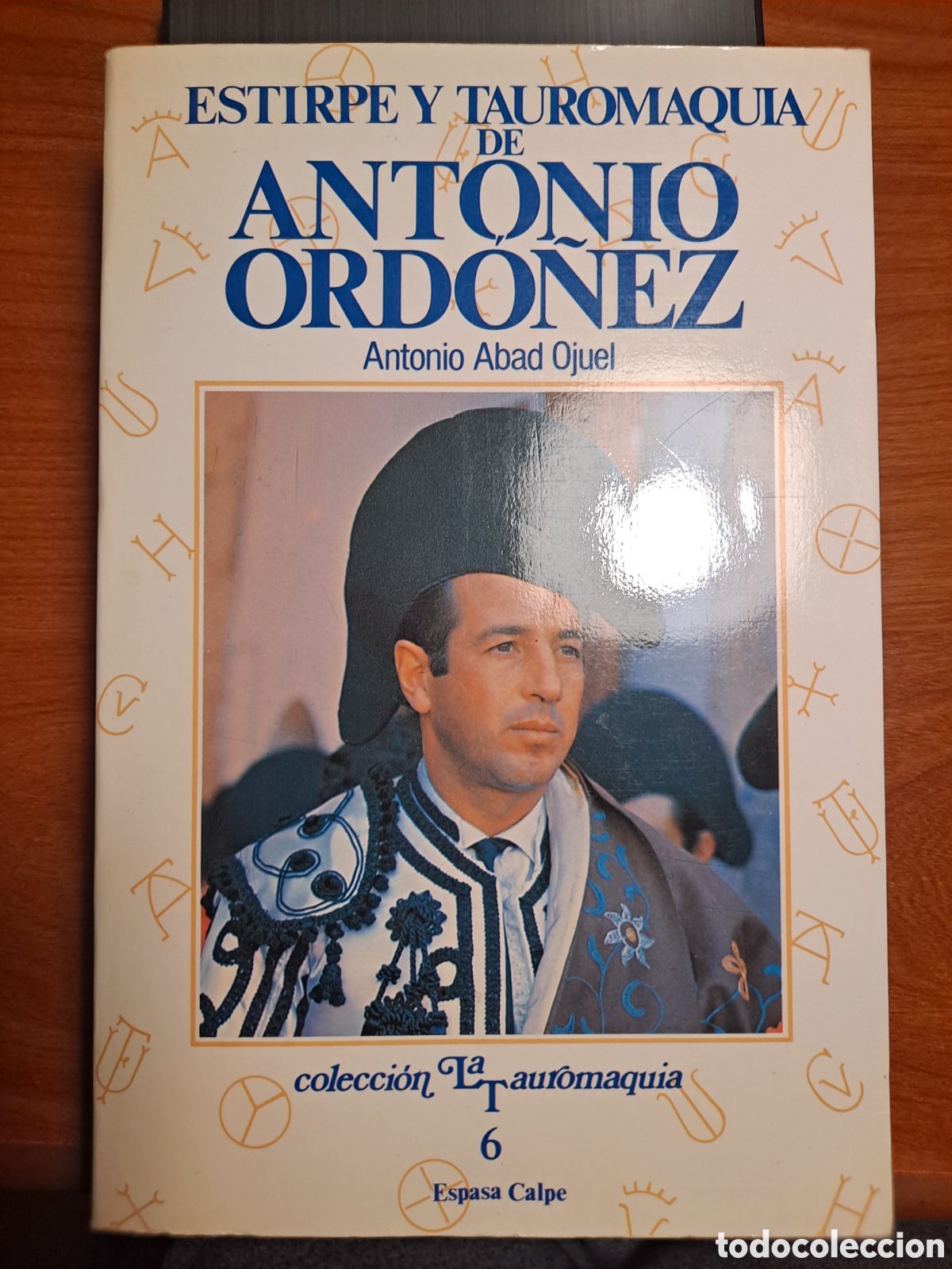 Libros de segunda mano: Libro &rdquo;Estirpe y tauromaquia de Antonio Ord&oacute;&ntilde;ez&rdquo;