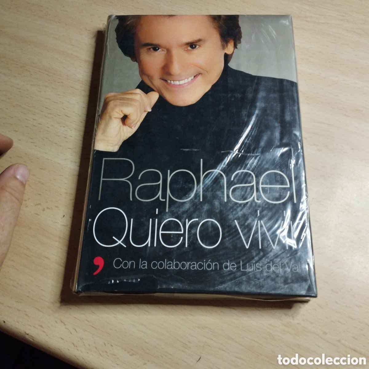 Libros de segunda mano: Raphael quiero vivir. Con la colaboraci&oacute;n de Luis del Val. Temas de hoy. Nuevo a&uacute;n precintado.