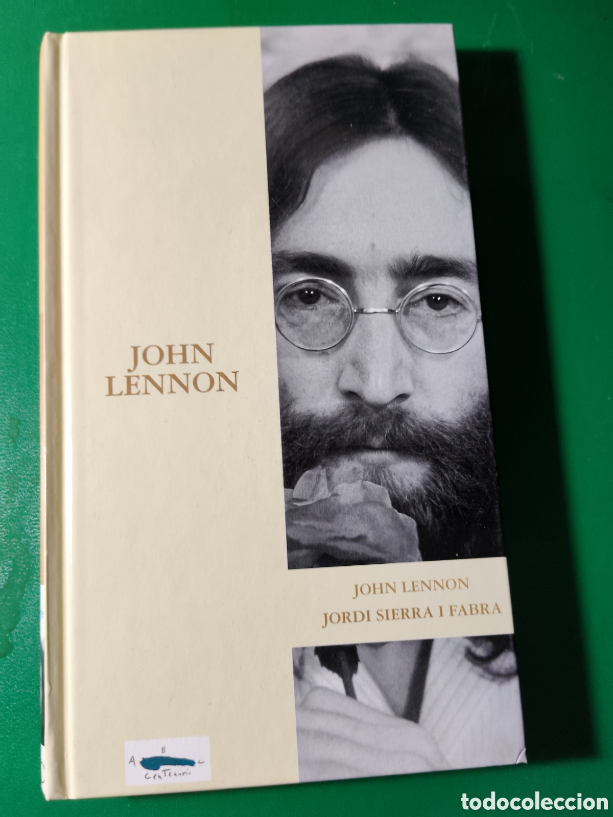 Libros de segunda mano: JOHN LENNON .JORDI SIERRA J FABRA. BIOGRAFIA . ABC