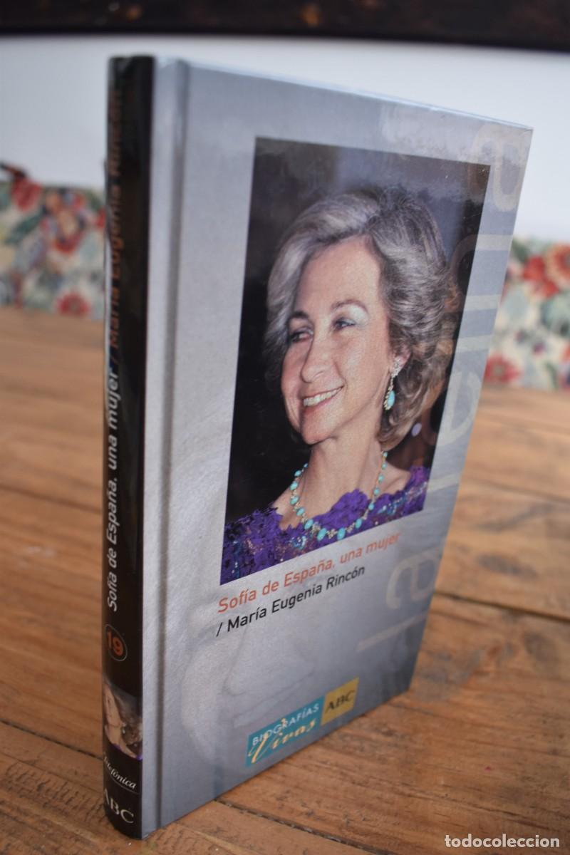 Libros de segunda mano: SOF&Iacute;A DE ESPA&Ntilde;A, UNA MUJER. Mar&iacute;a Eugenia Rinc&oacute;n. Biograf&iacute;as Vivas ABC N&ordm; 19