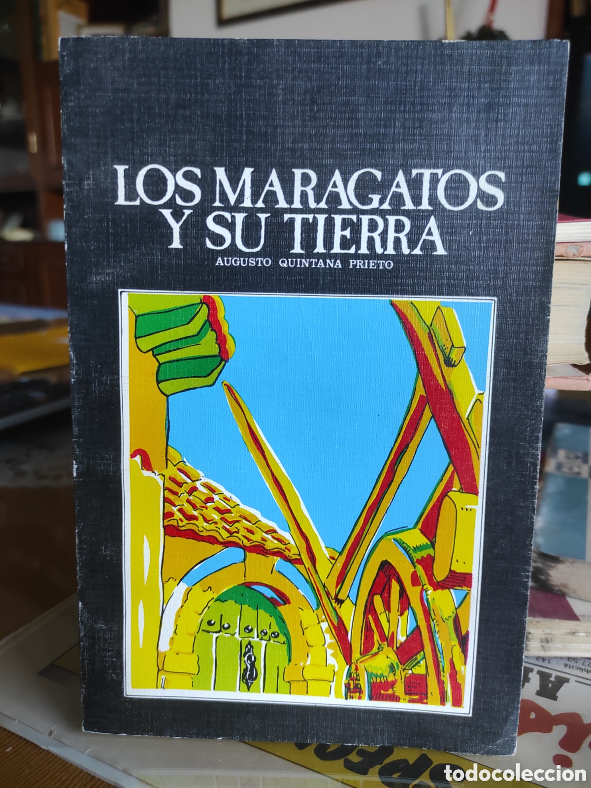 Libros de segunda mano: Los maragatos y su tierra - Augusto Quintana Prieto