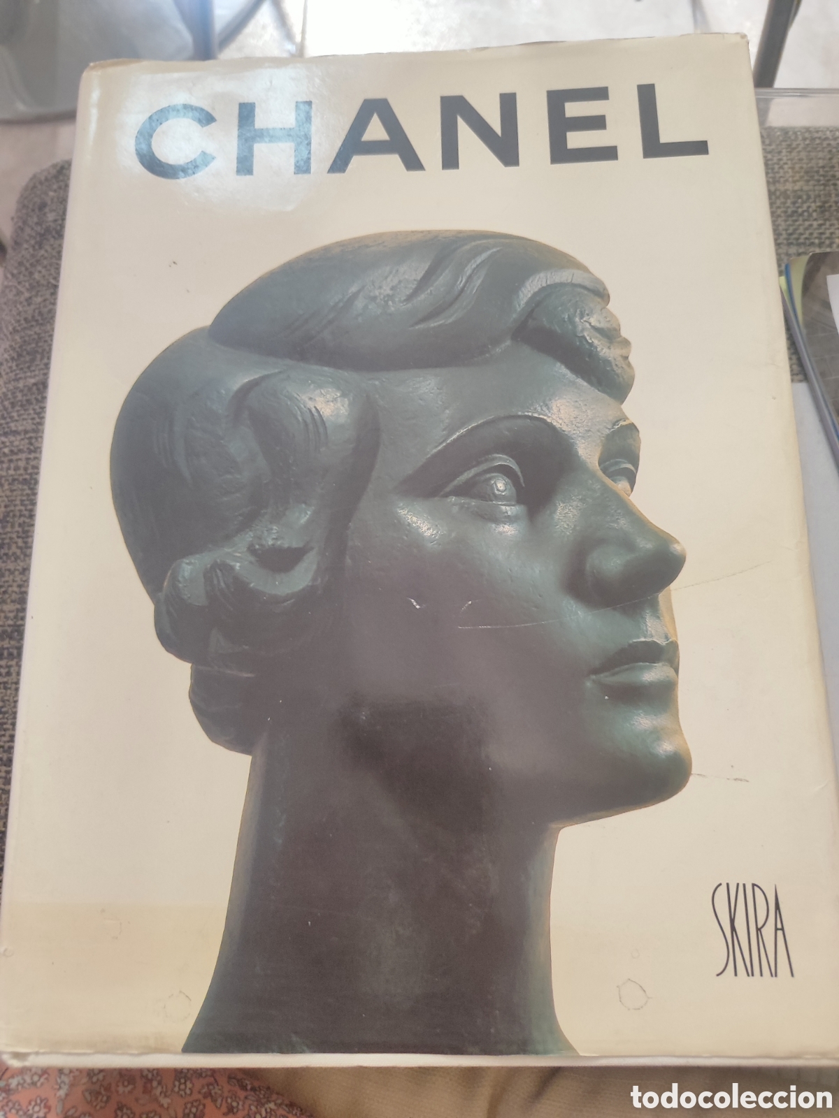 Libros de segunda mano: Libro monogr&aacute;fico &rdquo;CHANEL&rdquo; 1987 EDIT SKIRA, Jean Leymarie