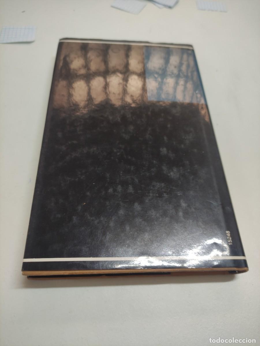 Libros de segunda mano: EL LLIBRE DEL RIURE I DE L&acute;OBLIT - Kundera,Milan - Foto 4