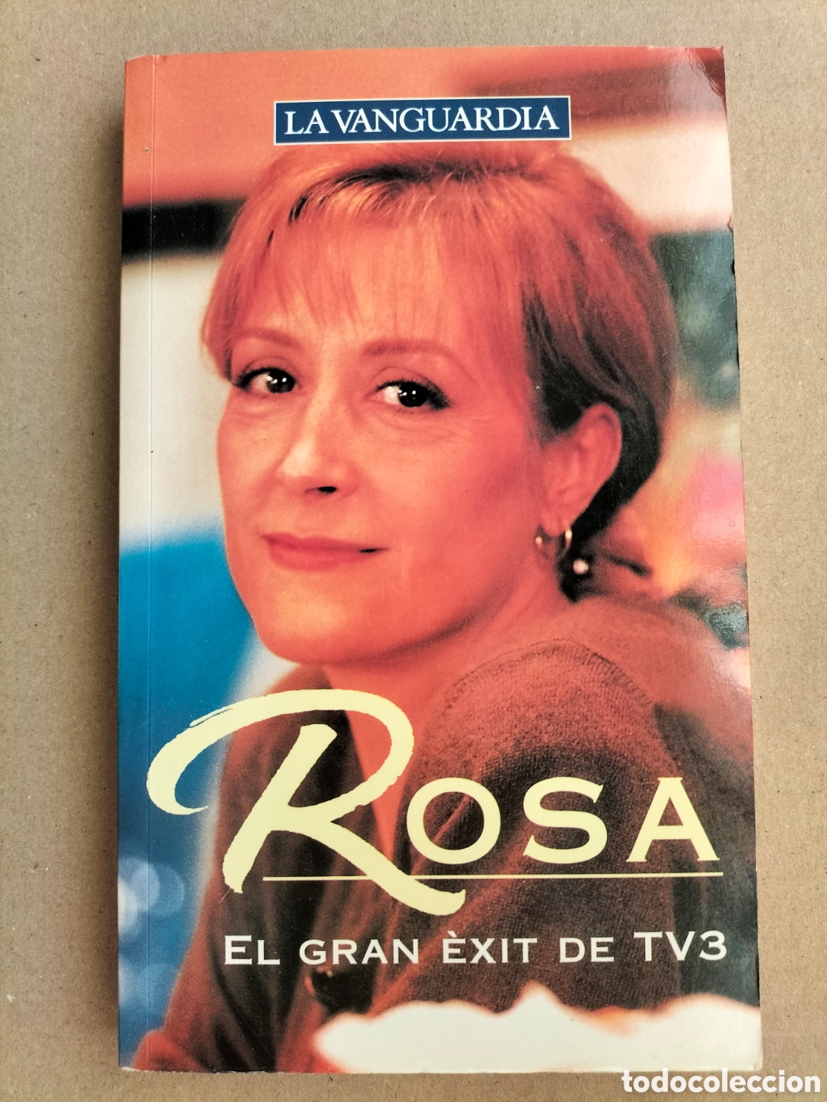 Libros de segunda mano: Rosa. El gran &egrave;xit de TV3. La Vanguardia, 1996. Llibre - Foto 1