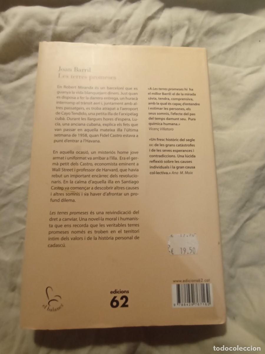 Libros de segunda mano: Libro en catalan Les terres promeses - Foto 2