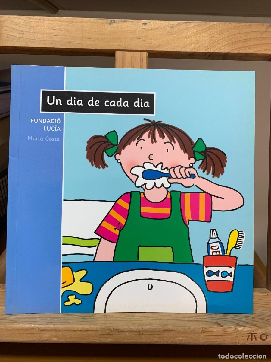 Libros de segunda mano: UN DIA DE CADA DIA Fundaci&oacute; Luc&iacute;a - Foto 1
