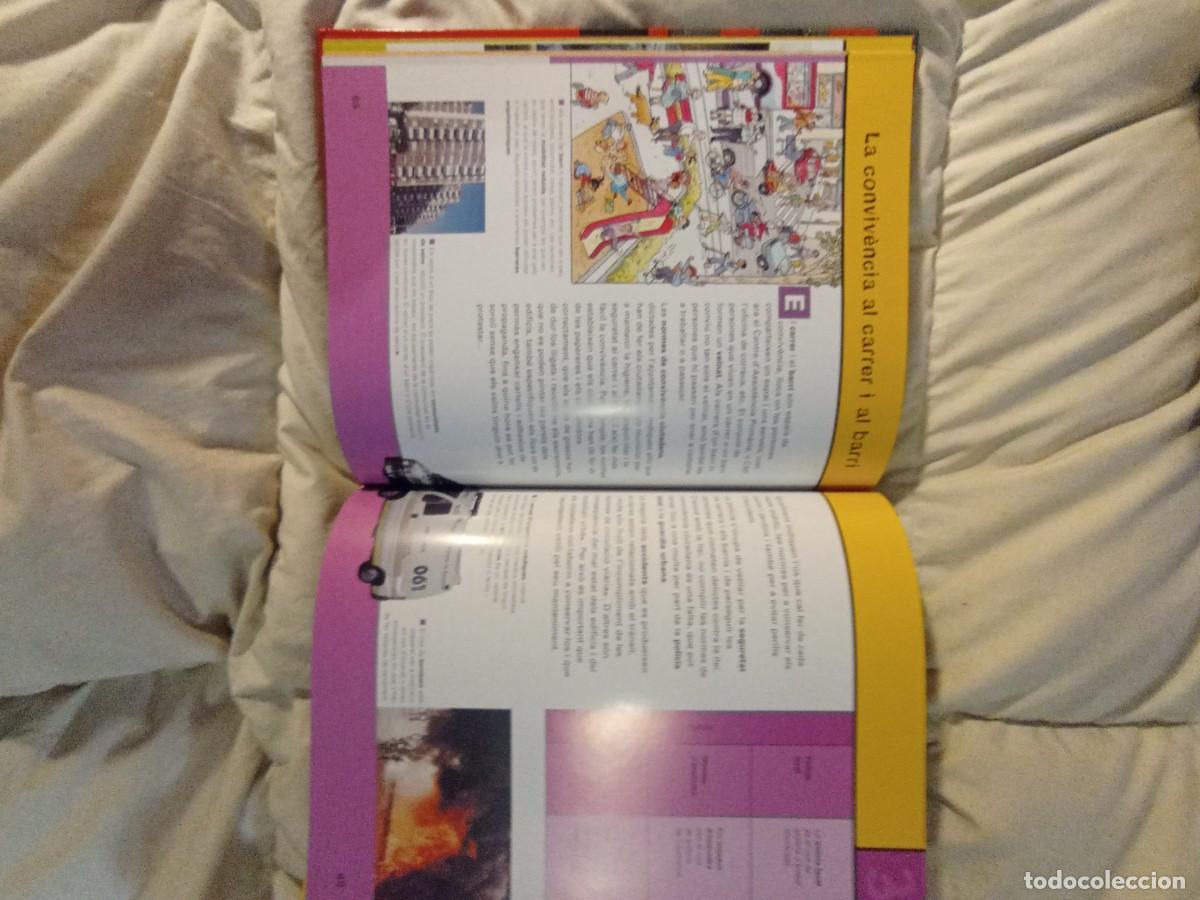 Libros de segunda mano: Libro Viure en societat - Foto 7