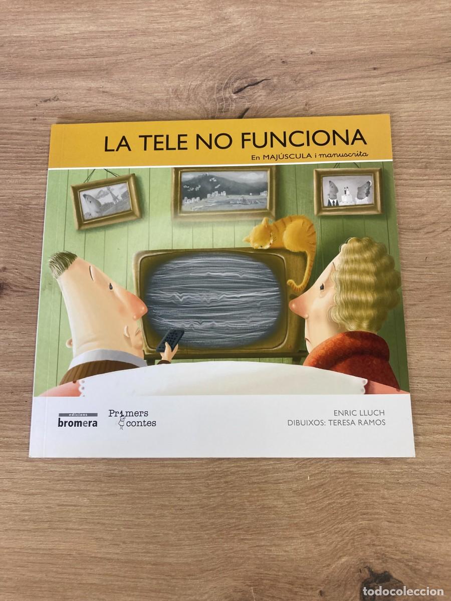 Libros de segunda mano: La tele no funciona Enric Lluch - Foto 1
