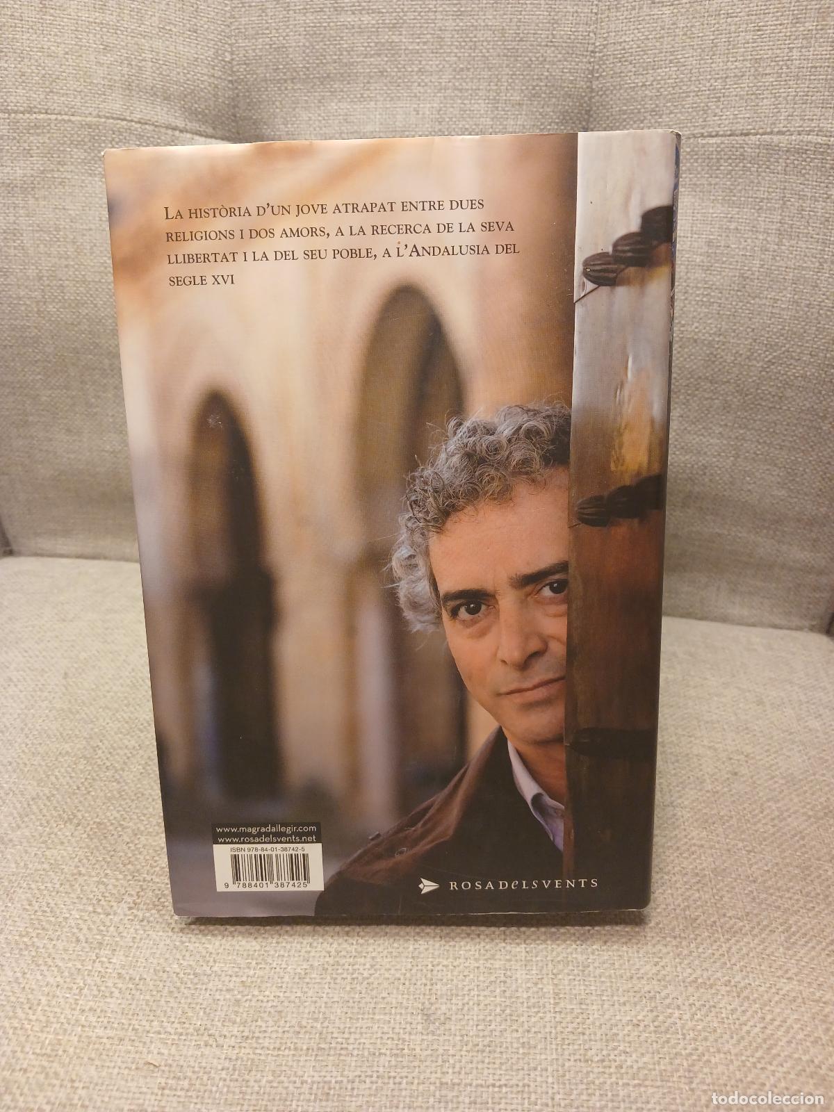 Libros de segunda mano: La m&agrave; de F&agrave;tima - Ildefonso Falcones - Foto 3