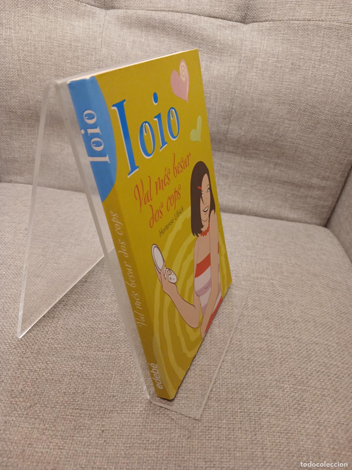 Libros de segunda mano: Val m&eacute;s besar dos cops - Hortense Ullrich - Foto 2