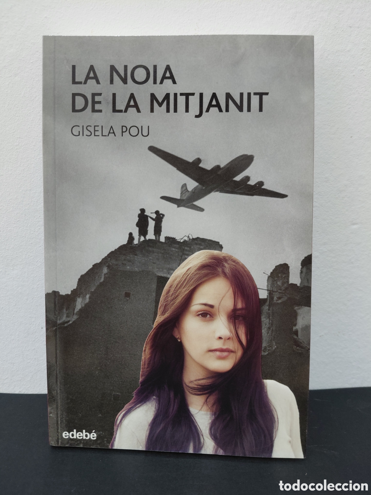 Libros de segunda mano: LA NOIA DE LA MITJANIT - GISELA POU - EDEB&Eacute; 2015