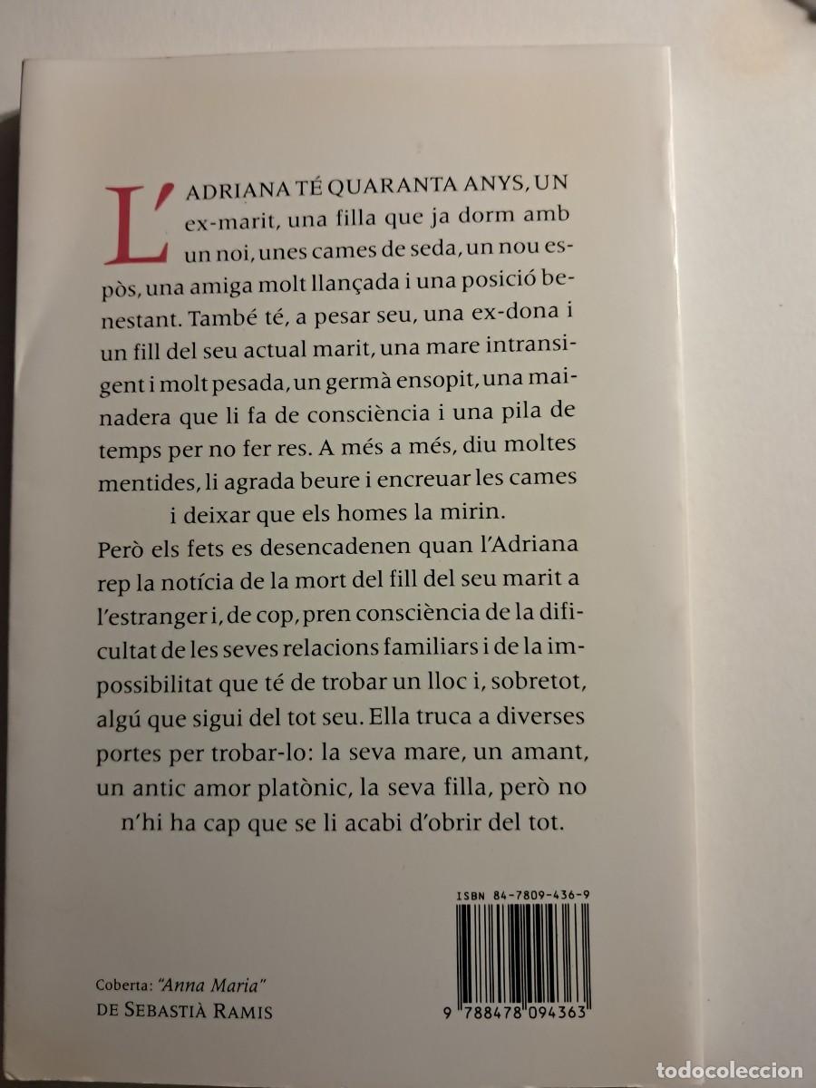 Libros de segunda mano: Llibre: CAMES DE SEDA de Maria Merc&egrave; Roca Editorial Columna - Foto 2