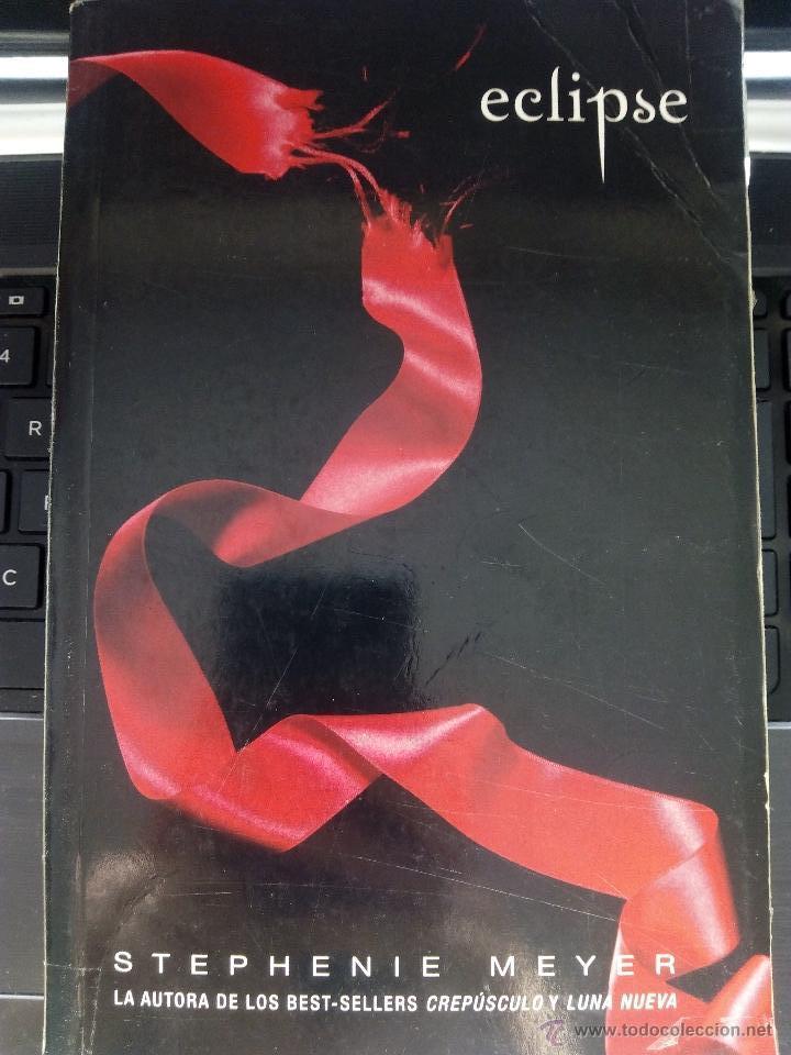 Libros de segunda mano: Eclipse - Stephenie Meyer - Foto 1