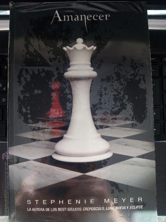 Libros de segunda mano: Amanecer - Stephenie Meyer - Foto 1