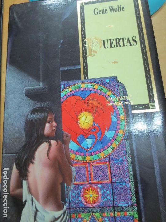 Libros de segunda mano: PUERTAS GENE WOLFE EDIT MART&Iacute;NEZ ROCA A&Ntilde;O 1994