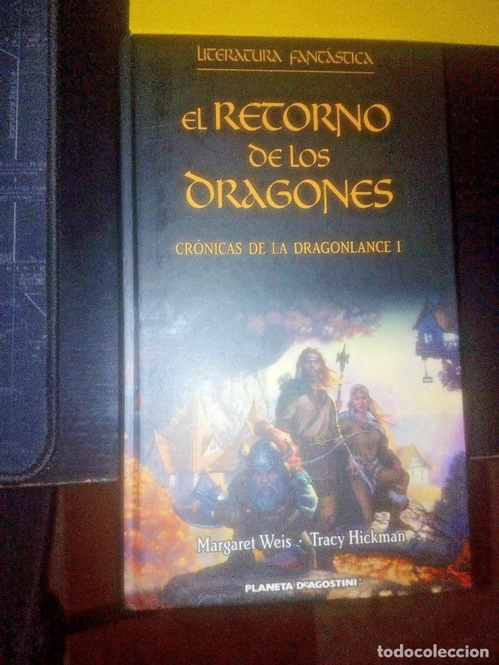 Libros de segunda mano: Crónicas de la Dragonlance La tumba de huma y El Retorno de los Dragones - Foto 2 - 153518014
