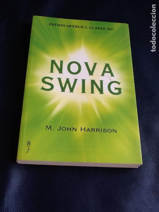 Libros de segunda mano: NOVA SWING. M. JOHN HARRISON - Foto 1