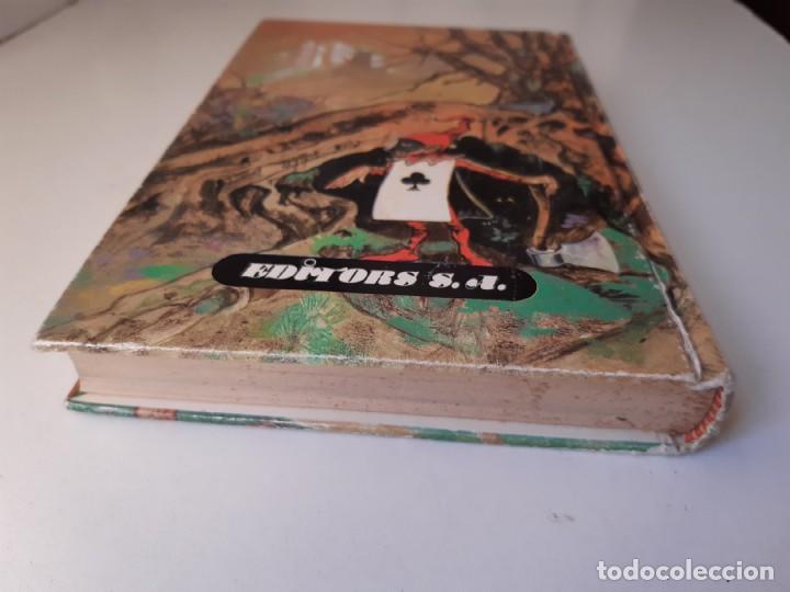 Libros de segunda mano: ALICIA EN EL PAIS DE LAS MARAVILLAS EDITORS DALMAU 1986 - Foto 7 - 203052486