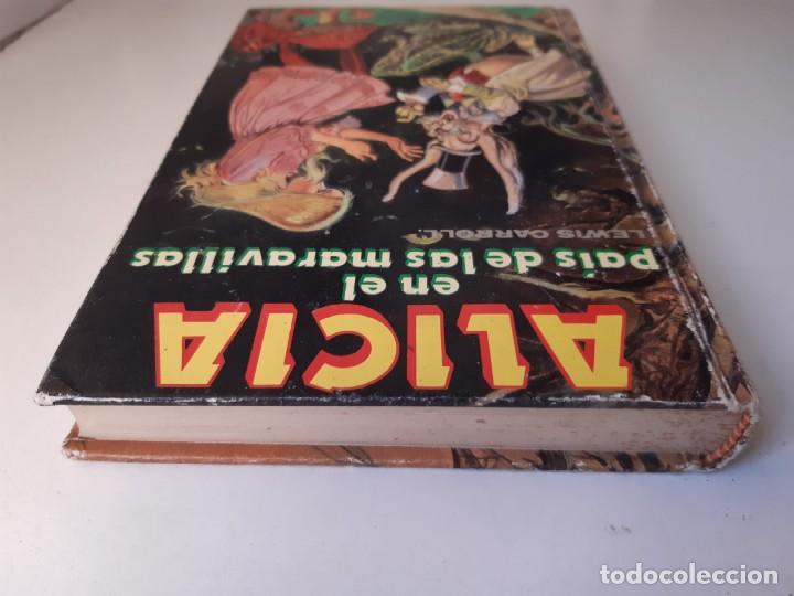 Libros de segunda mano: ALICIA EN EL PAIS DE LAS MARAVILLAS EDITORS DALMAU 1986 - Foto 8 - 203052486