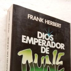 Libros de segunda mano: DIOS EMPERADOR DE DUNE - FRANK HERBERT - ULTRAMAR 1ª EDICCIÓN 1982 - 565 PGS.
