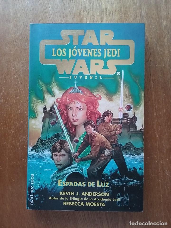 Second hand books: STAR WARS, LOS JOVENES JEDI, ESPADAS DE LUZ, MARTINEZ ROCA, 1996