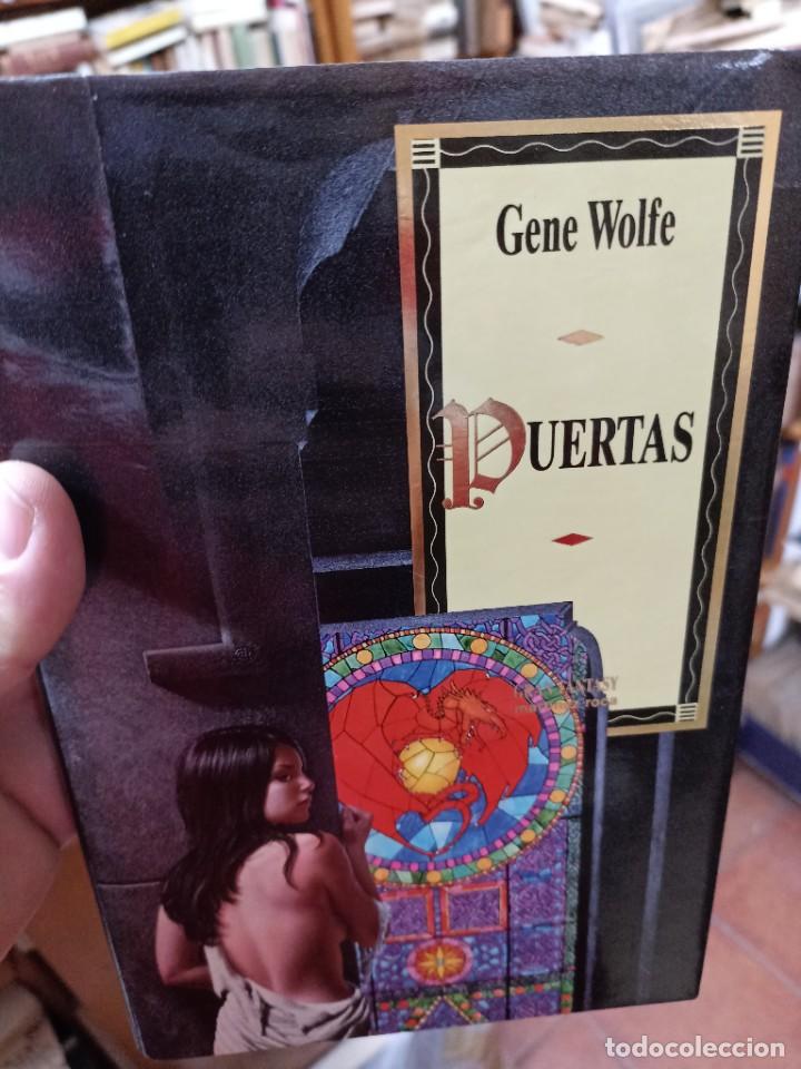 Libros de segunda mano: Gene Wolfe. Puertas - Foto 1