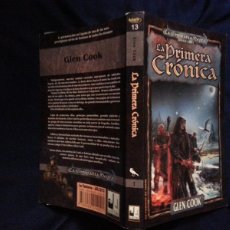 Libros de segunda mano: LA PRIMERA CRÓNICA - GLEN COOK - LA COMPAÑÍA NEGRA. Lote 366704316