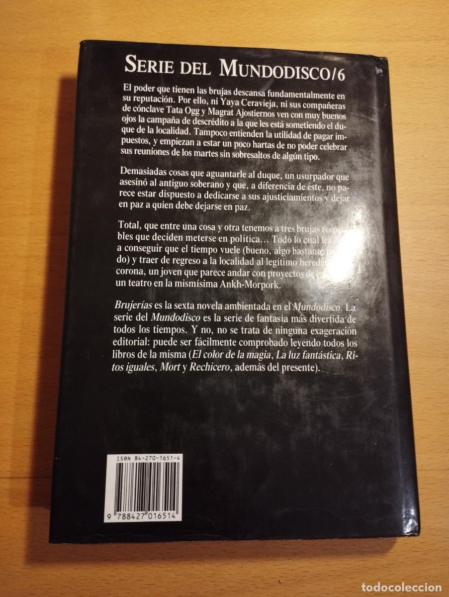 Libros de segunda mano: BRUJER&Iacute;AS (TERRY PRATCHETT) - Foto 3