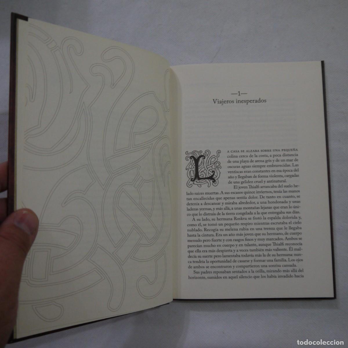 Libros de segunda mano: SAGA DE THOR I. THOR Y EL PODER DE MJ&Ouml;LNIR - GREDOS - 2019 - Foto 5