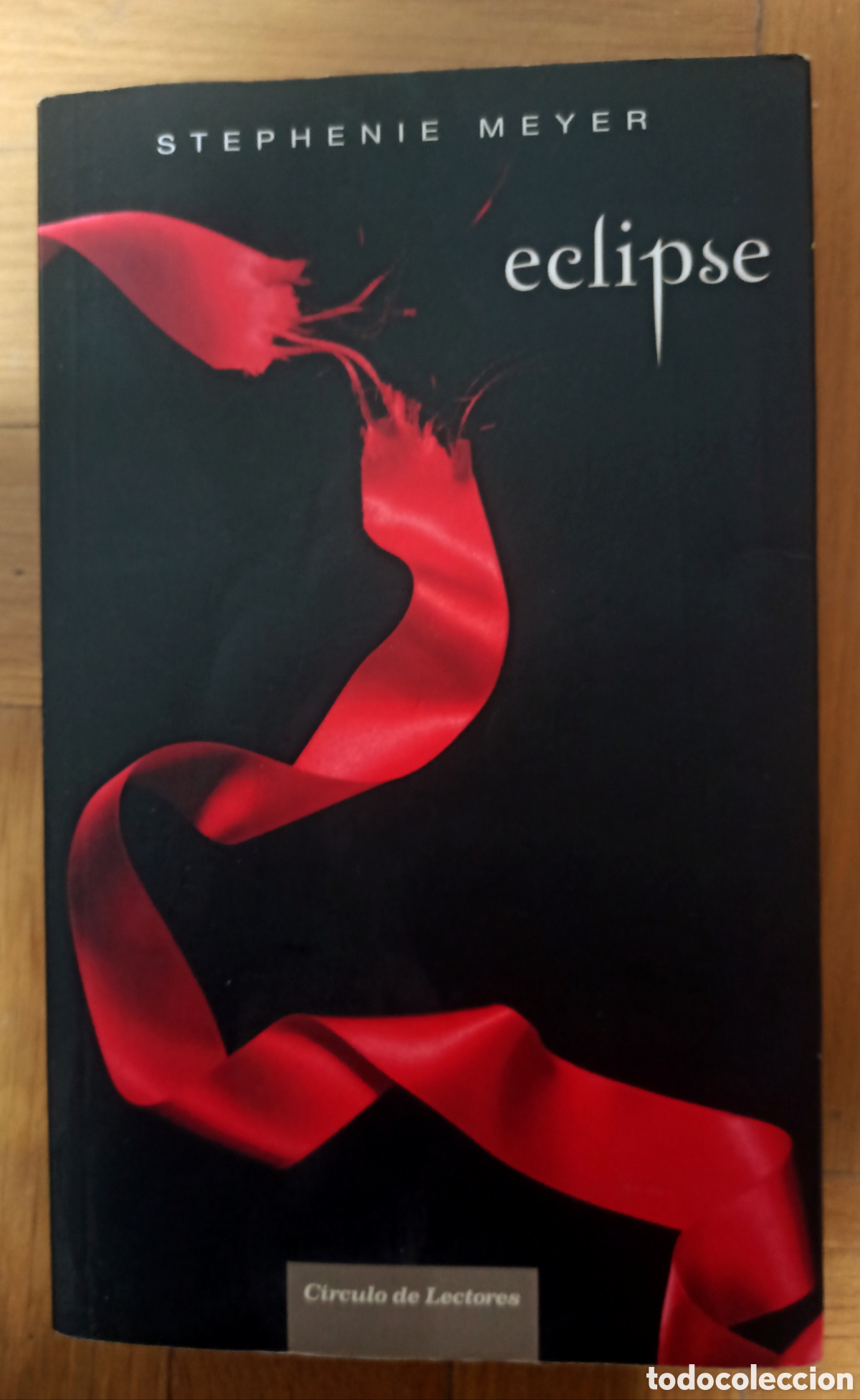 Libros de segunda mano: ECLIPSE - Estephenie Meyer - Foto 1