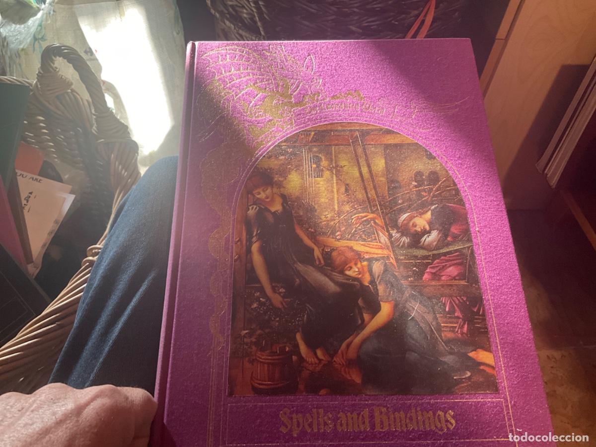Gebrauchte B&uuml;cher: The Enchanted World spells and bindings time -ilustraciones maravillosas mundo m&aacute;gico
