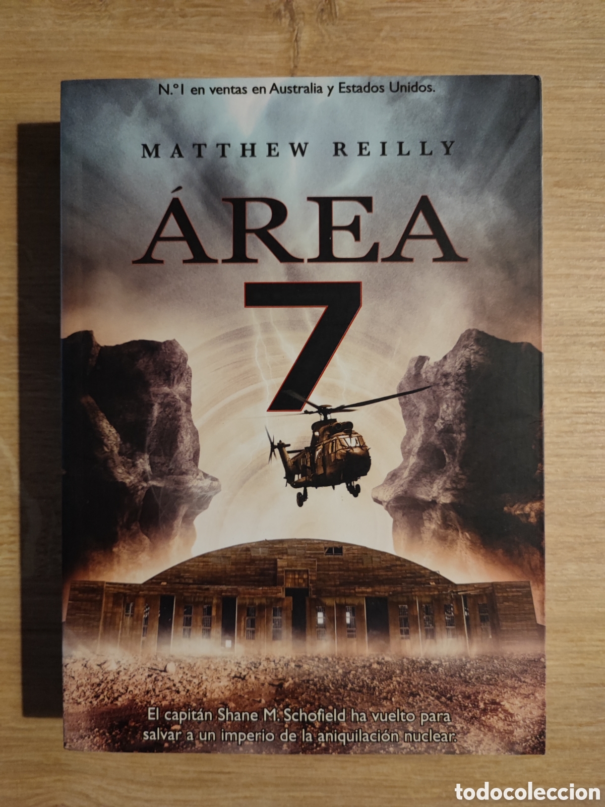 Libros de segunda mano: Area 7. Reilly - Foto 1
