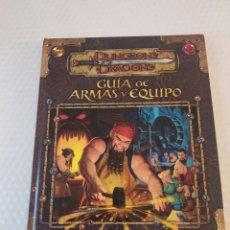 Libros de segunda mano: DUNGEONS AND DRAGONS. GUÍA DE ARMAS Y EQUIPO. DEVIR