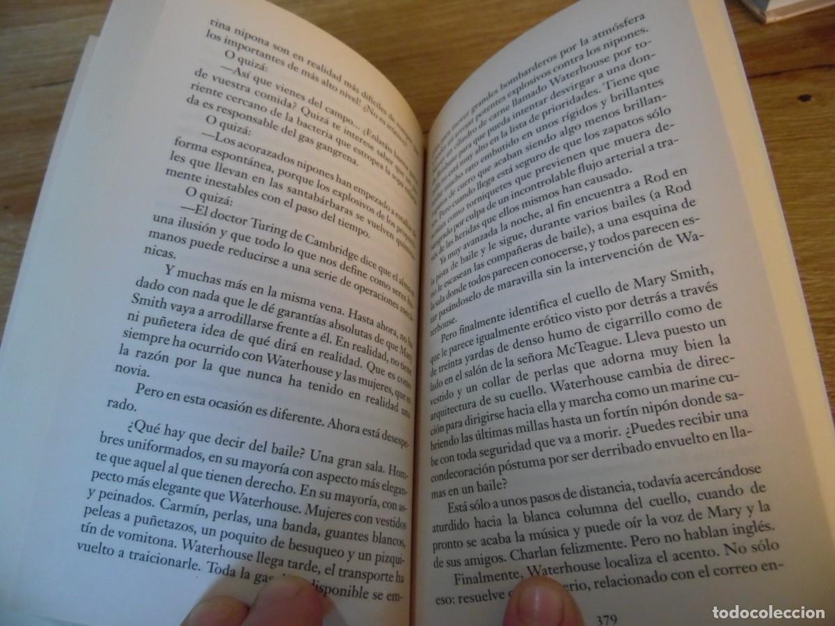 Libros de segunda mano: Criptonomic&oacute;n 2 El c&oacute;digo Pont&iacute;fex Neal Stephenson - Foto 4