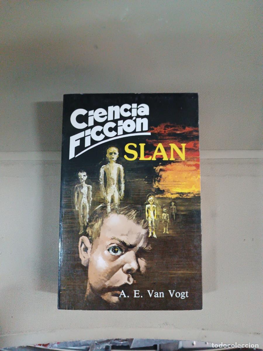 Libros de segunda mano: Slan - A. E. Van Vogt. Infinitum - Foto 1