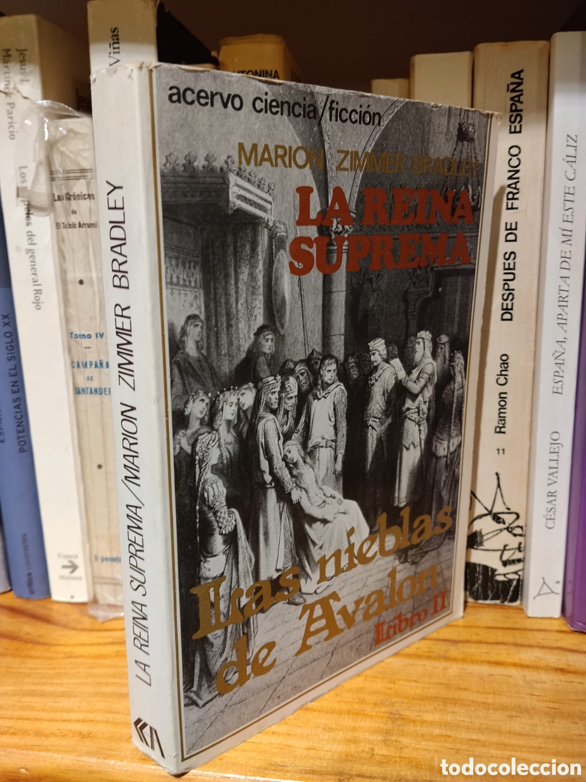Livres d'occasion: La reina suprema. Las nieblas de Avalon. Libro II - Marion Zimmer Bradley