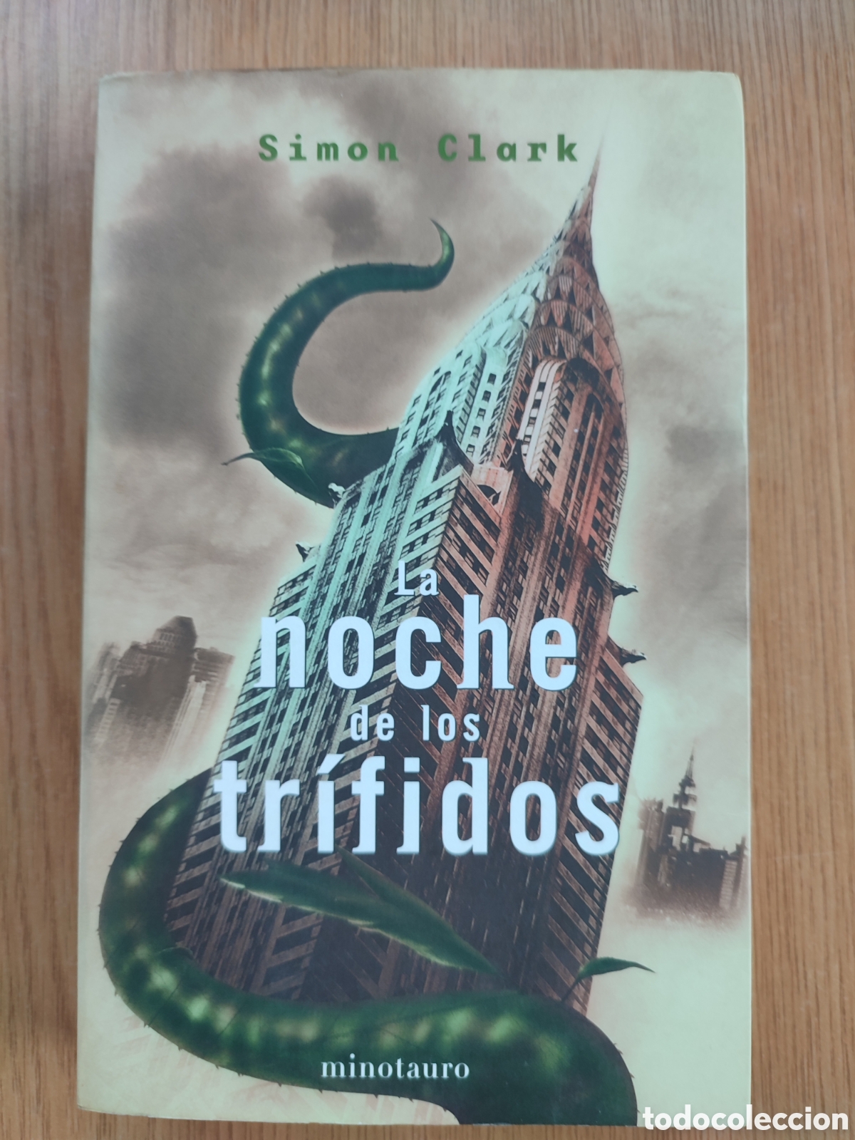 Libros de segunda mano: La noche de los Tr&iacute;fidos. Simon Clark