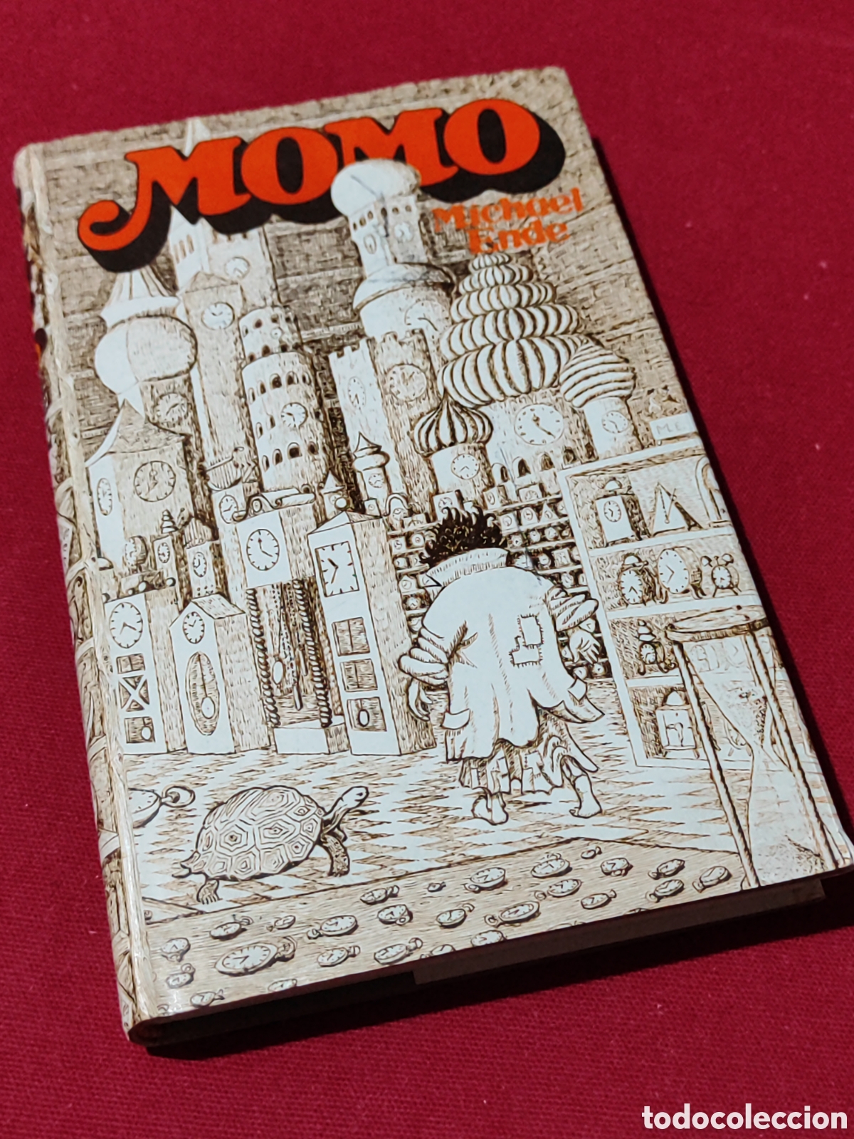 Libros de segunda mano: Momo de Michael Ende tapa dura primera edici&oacute;n PRECIOSAS ILISTRACIONES