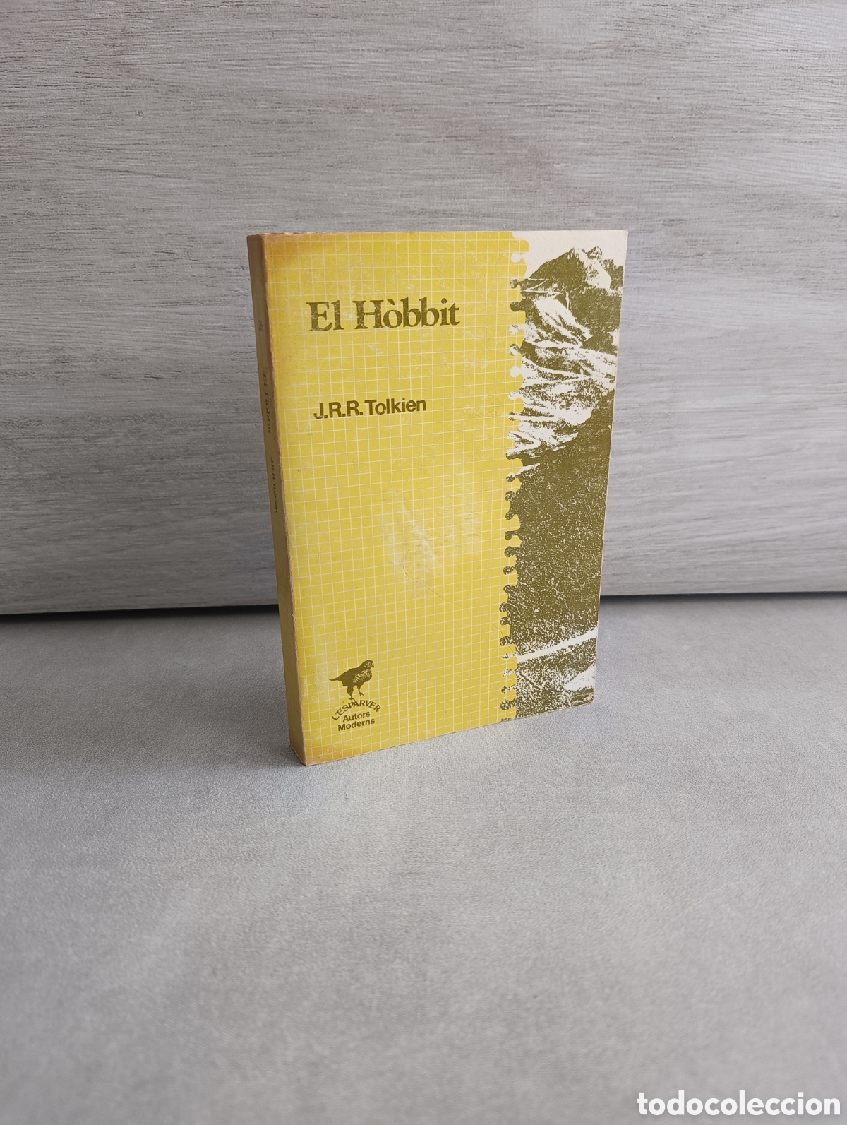 Libros de segunda mano: EL HOBBIT. J.R.R. TOLKIEN. PRIMERA EDICI&Oacute; L'ESPARVER, 1983. CATAL&Agrave;.