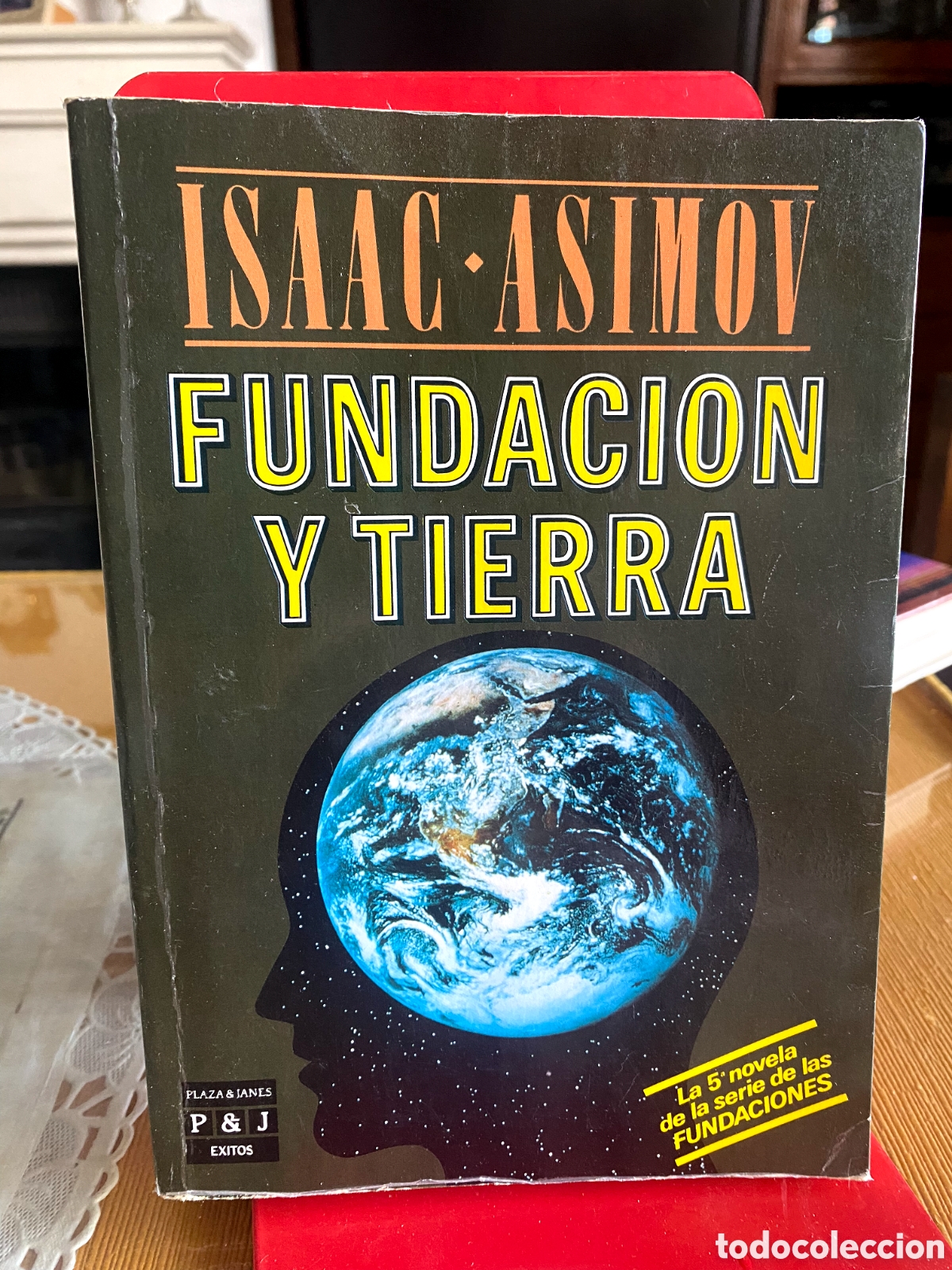 Libros de segunda mano: Fundaci&oacute;n y Tierra. Isaac Asimov (PEDIDO MINIMO 10&euro;)