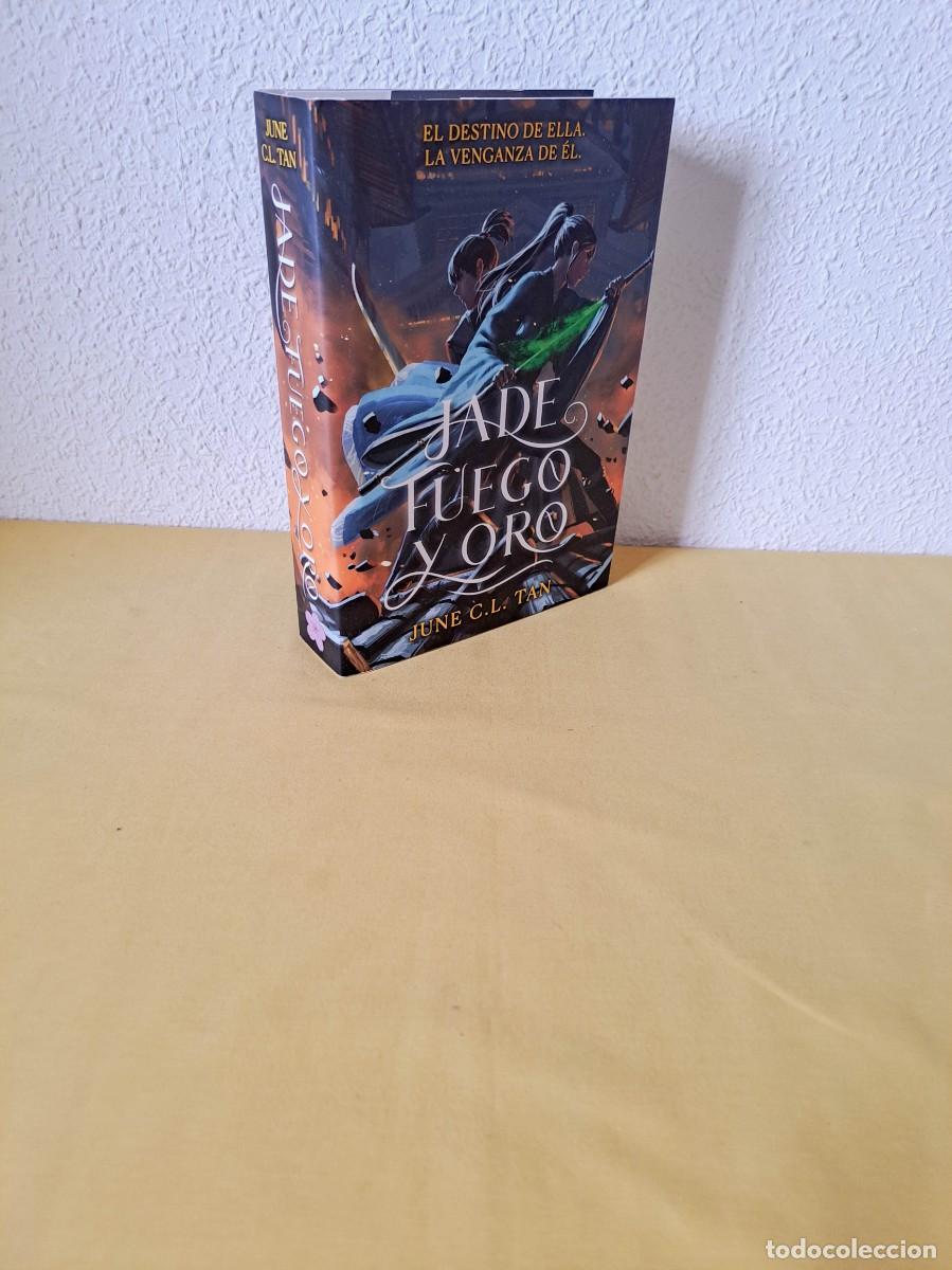 Libros de segunda mano: JUNE C. L. TAN - JADE, FUEGO Y ORO - EDICIONES MONOGATARI 2024