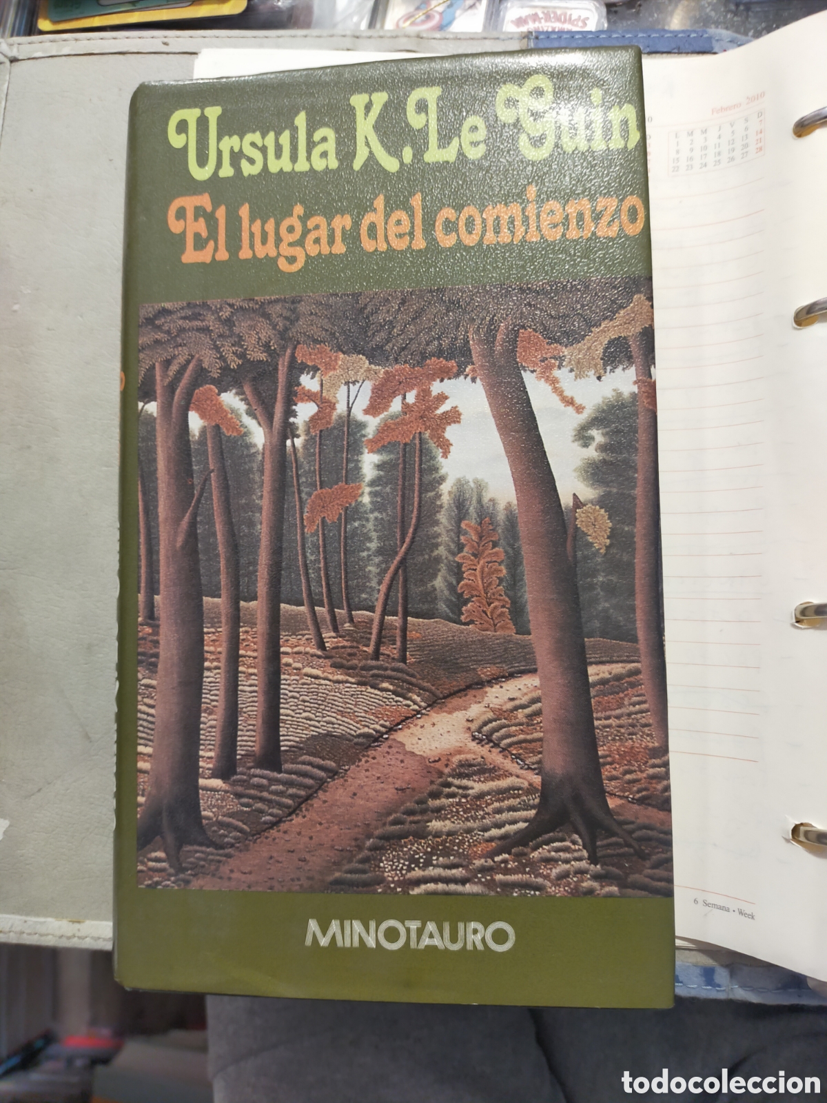 Libros de segunda mano: EL LUGAR DEL COMIENZO URSULA K. LEGUIN MINOTAURO BUEN ESTADO