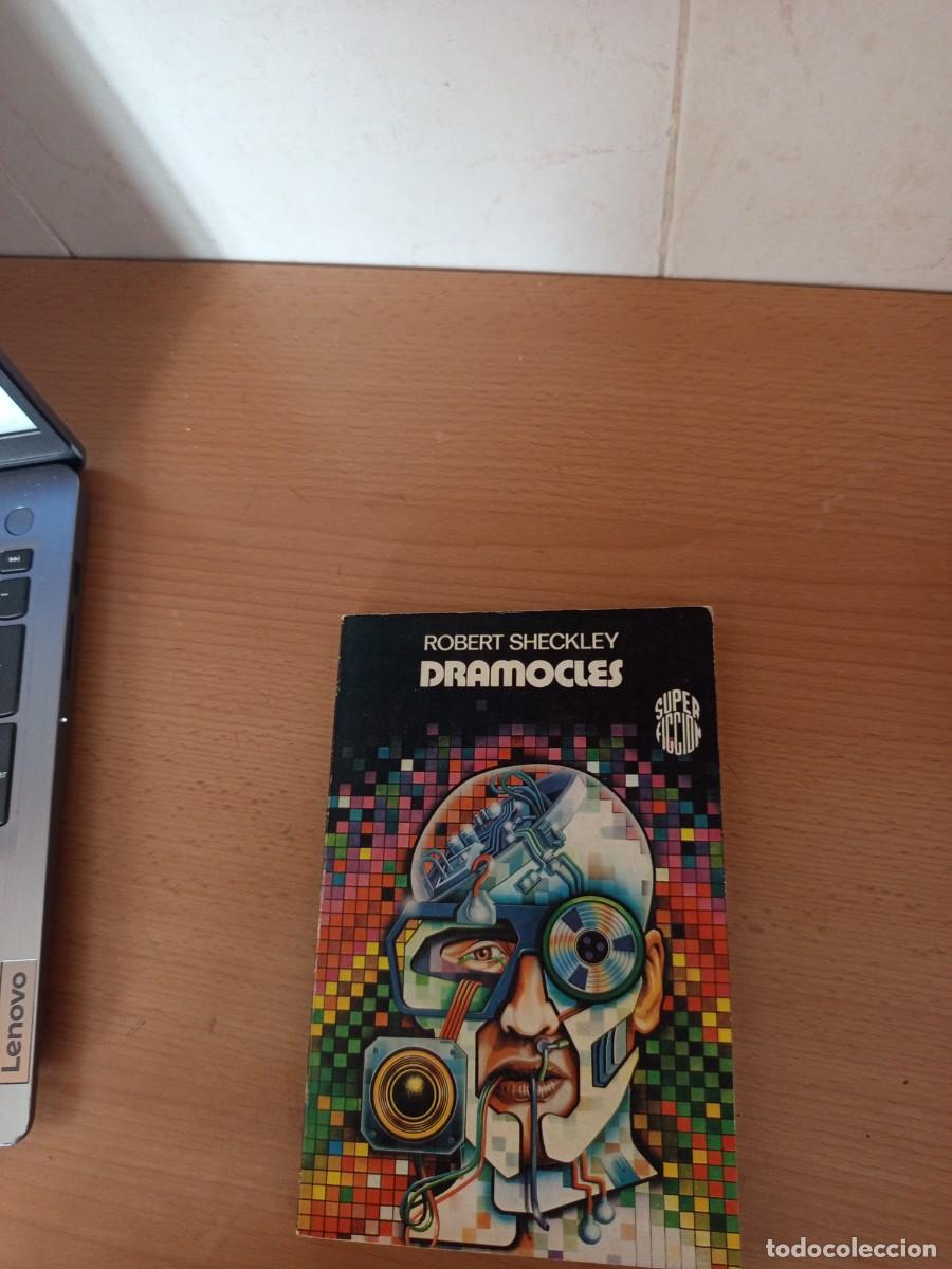 Gebrauchte B&uuml;cher: DAMOCLES, ROBERT SHECKLEY, MART&Iacute;NEZ ROCA