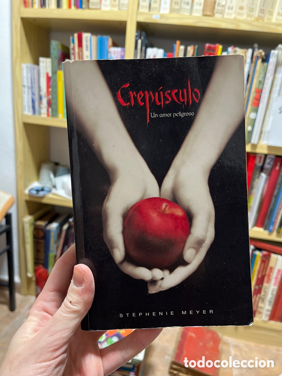 Libros de segunda mano: BLAS64A crep&uacute;sculo, un amor peligroso. , STEPHENIE MEYER