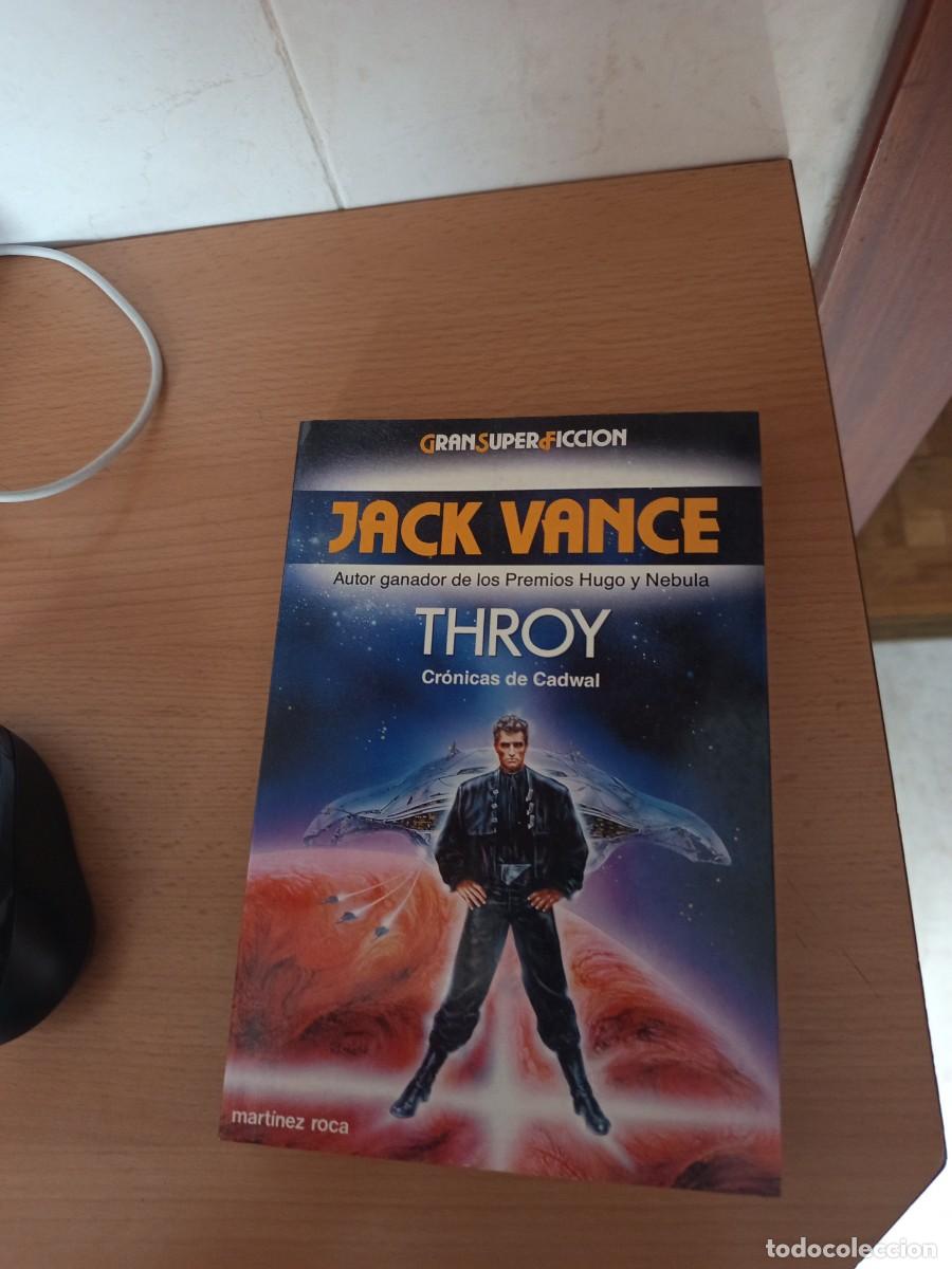 Libros de segunda mano: THROY, JACK VANCE, MART&Iacute;NEZ ROCA