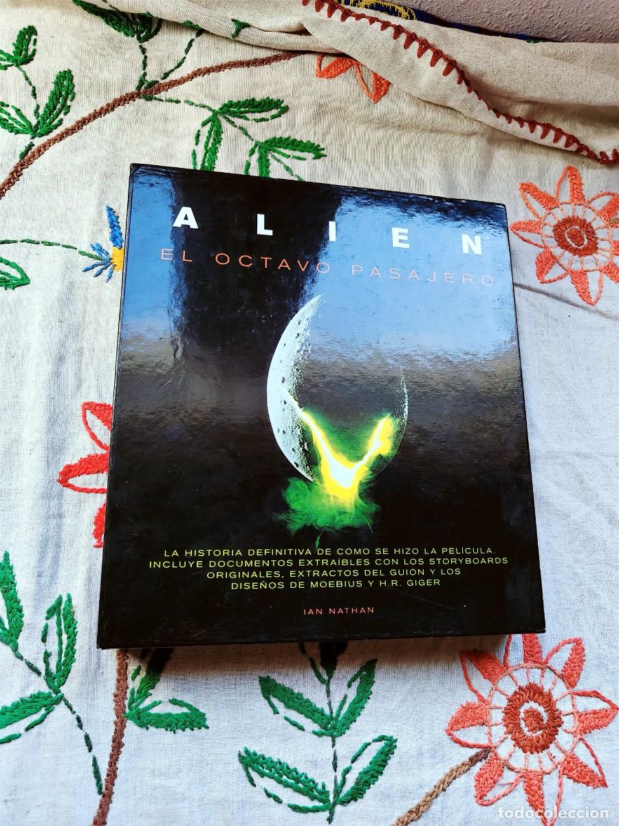 Libros de segunda mano: Estuche o cofre Alien El Octavo Pasajero. Ian Nathan. Timun Mas. Tapa dura. La historia definitiva
