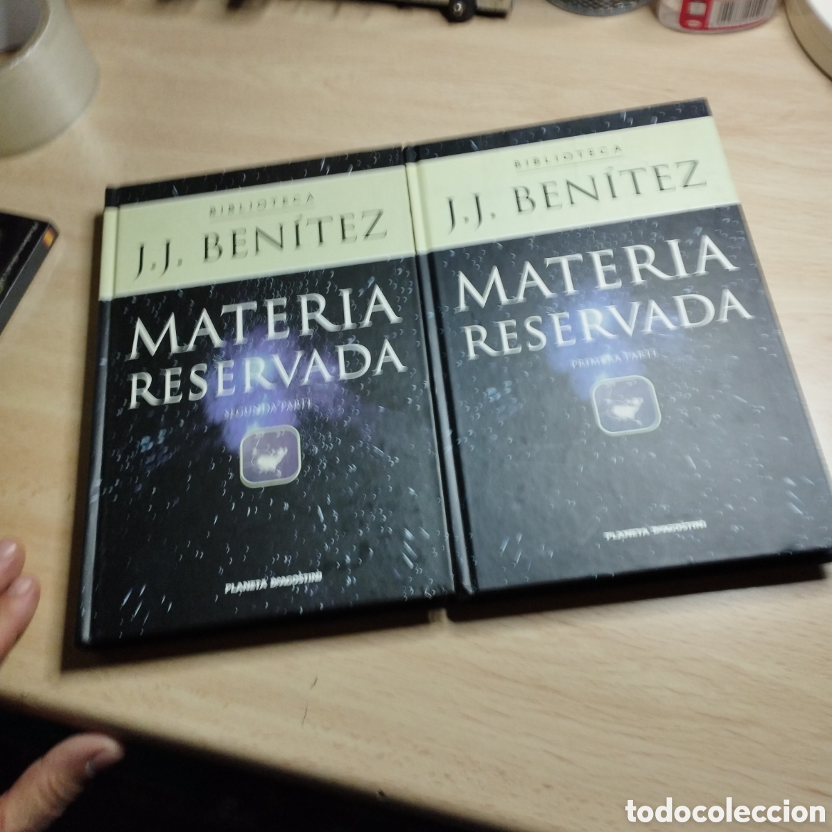 Libros de segunda mano: Materia reservada. (Parte l y ll).J. J. Ben&iacute;tez. 2000. Planeta. Biblioteca J.J.Benitez