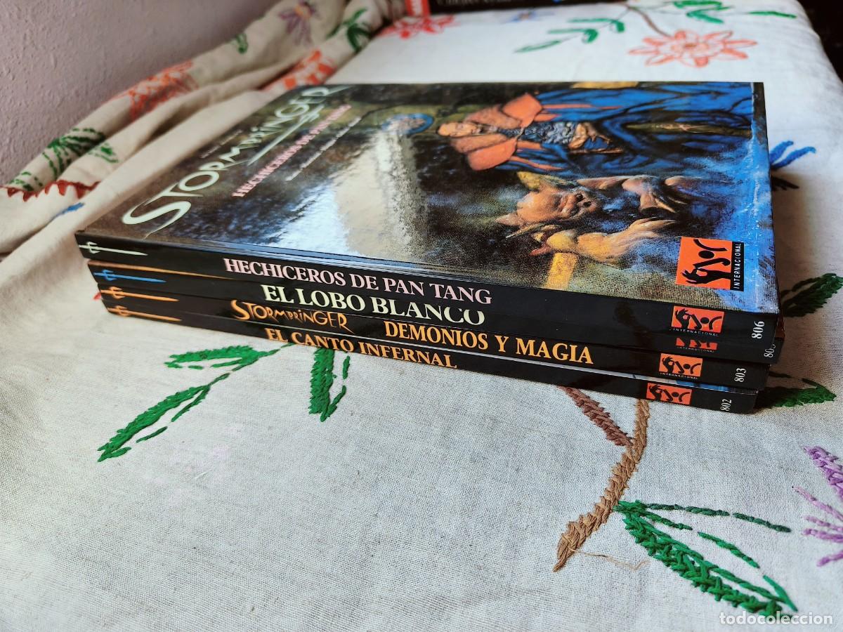 Libros de segunda mano: Stormbringer. Canto Infernal, Demonios y Magia, El Lobo Blanco y Hechiceros Pan Tang. Joc Rol.
