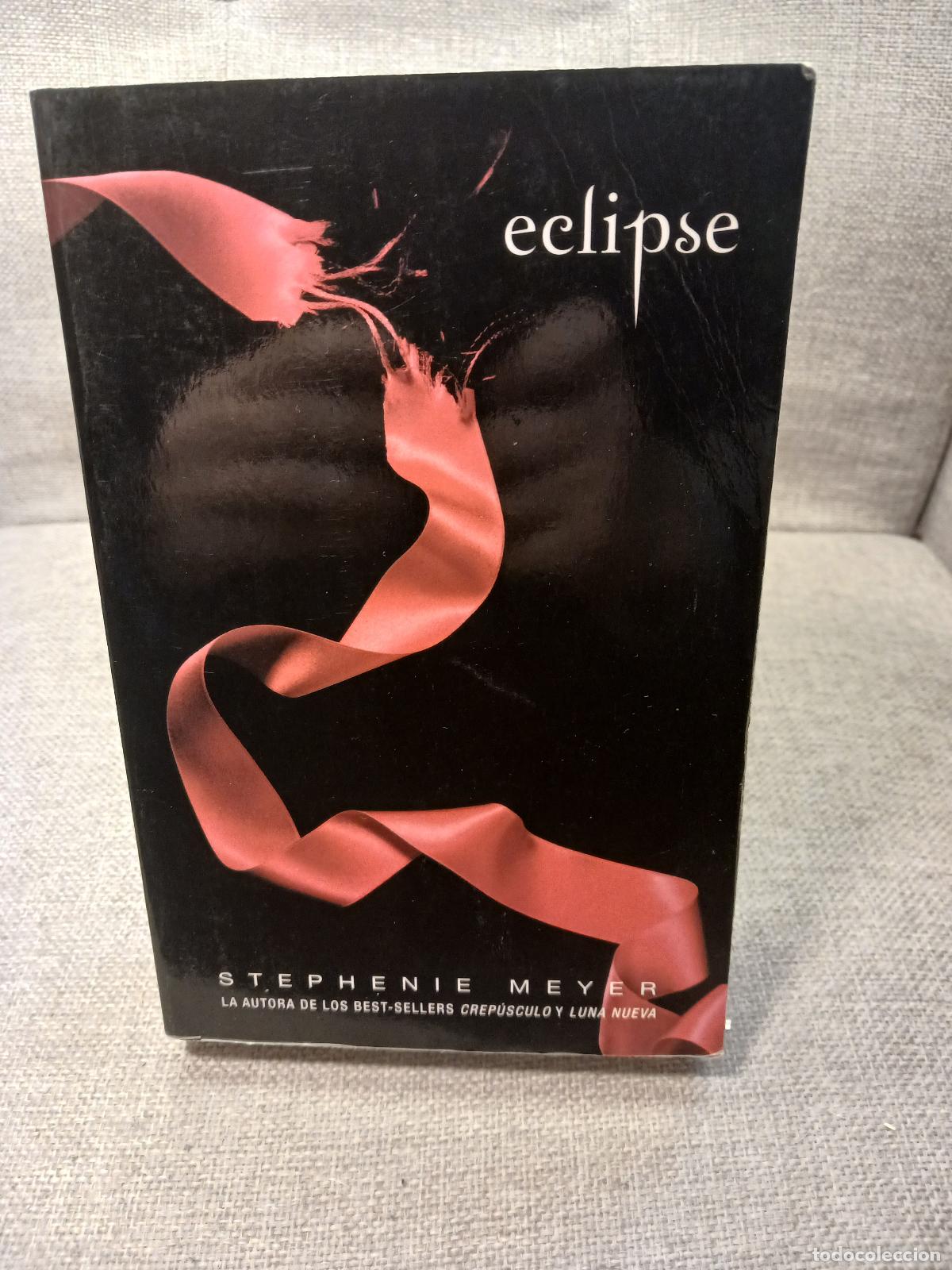Livros em segunda m&atilde;o: Crep&uacute;sculo Eclipse - Stephenie Meyer