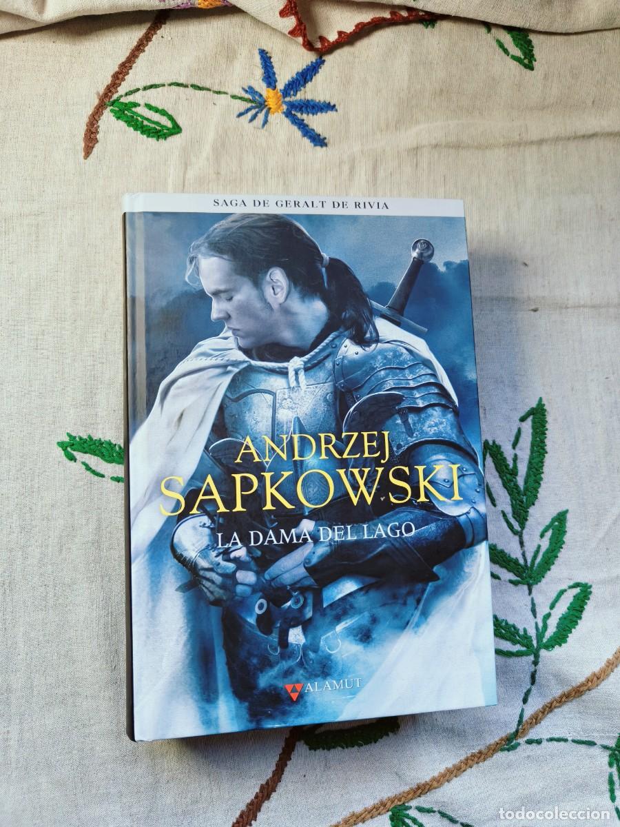 Libros de segunda mano: La Dama del Lago. Saga Geralt de Rivia, 7. Andrzej Sapkowski. Alamut. Tapa dura. The Witcher.